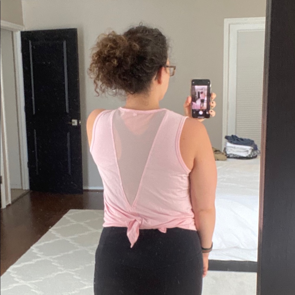 Soft pink workout tank size M